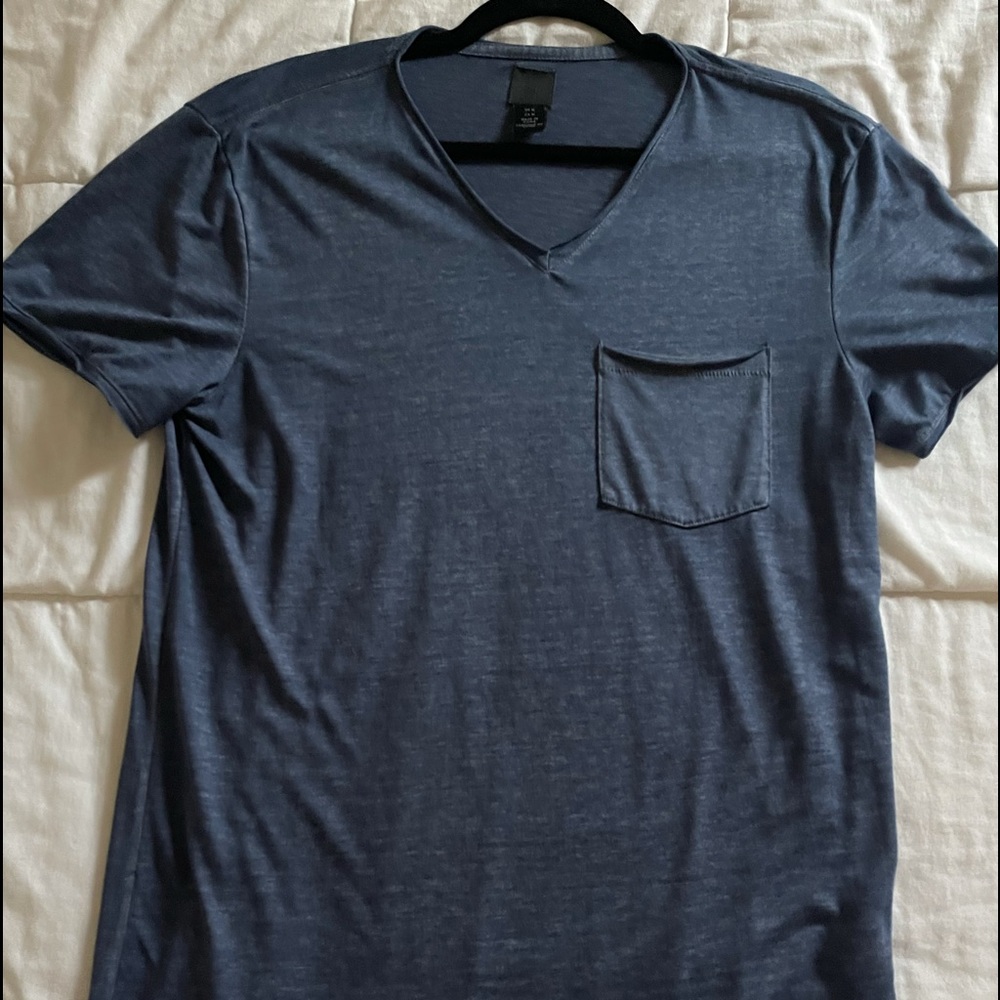 H&M shirt sleeve t shirt.